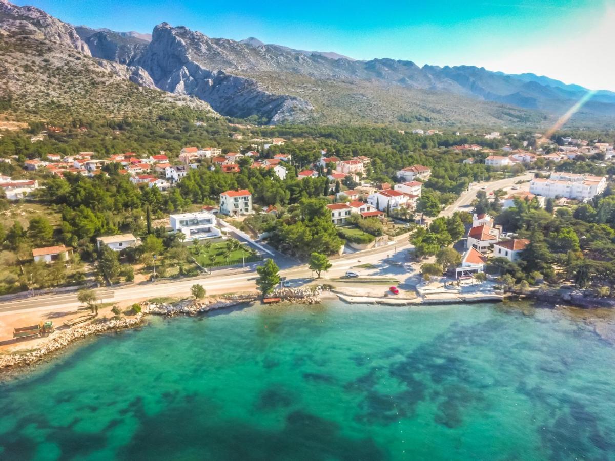 In Olive Garden Apartment Starigrad Paklenica Luaran gambar